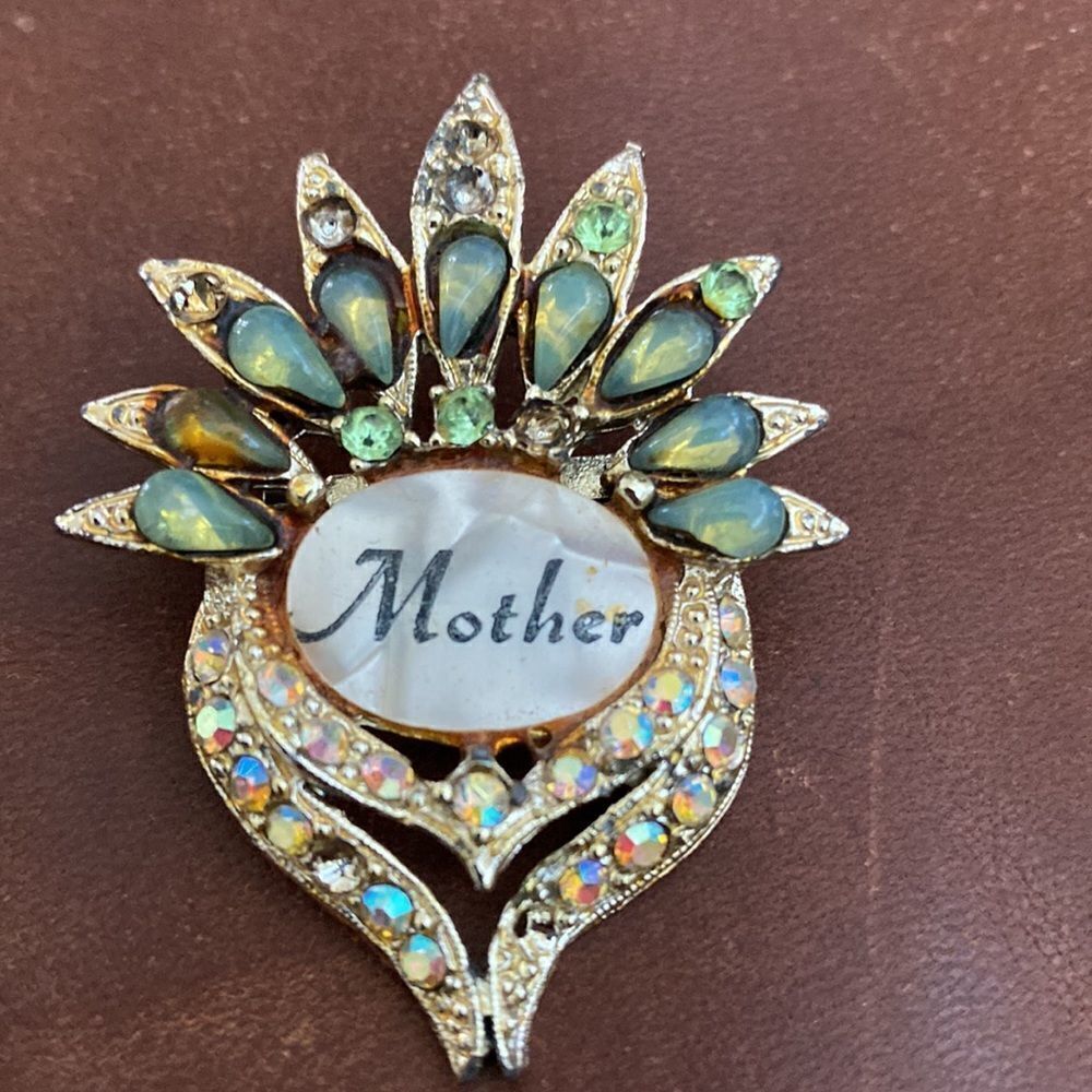 ❤️ Vintage Mother Pin ❤️ - Picture 2 of 3